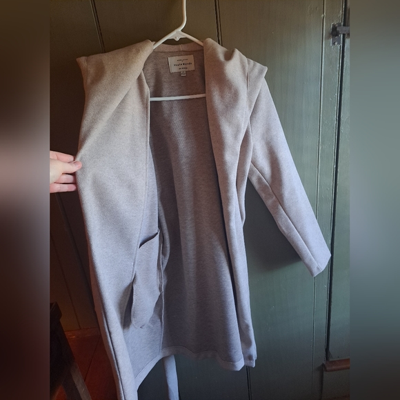 Haute Monde Tie waist hooded coat in color Oatmeal - Picture 5 of 5